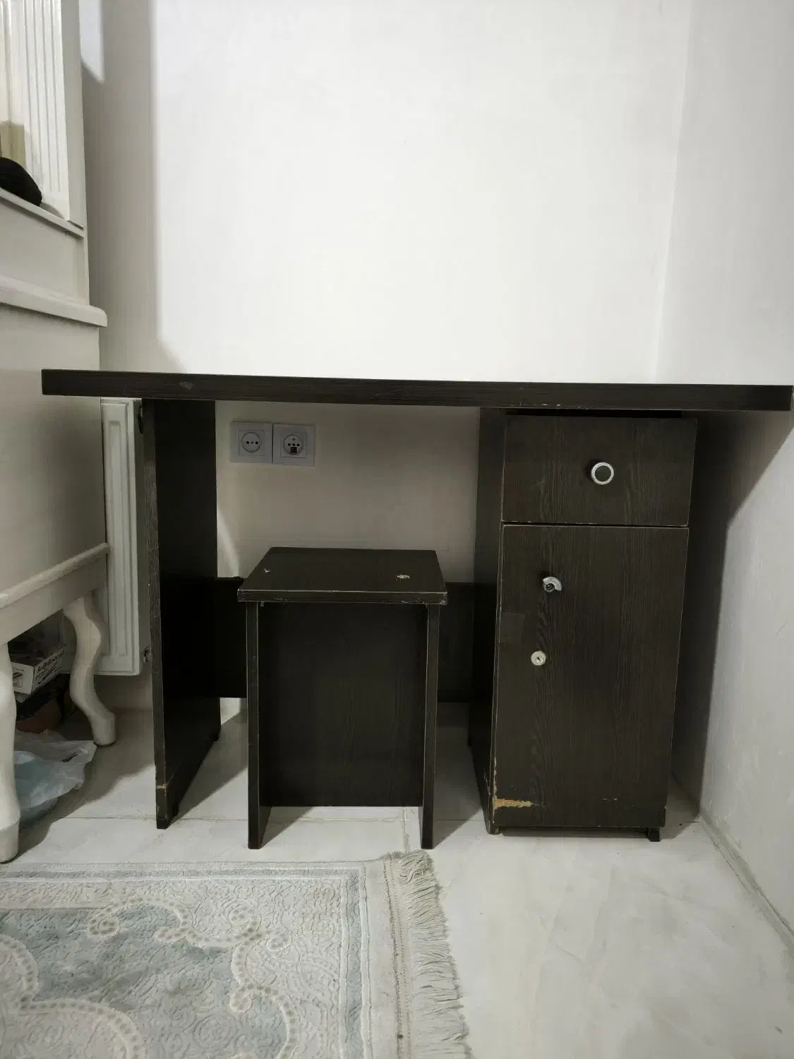 میز تحریر|میز تحریر و کامپیوتر|پردیس, فاز ۵|دیوار