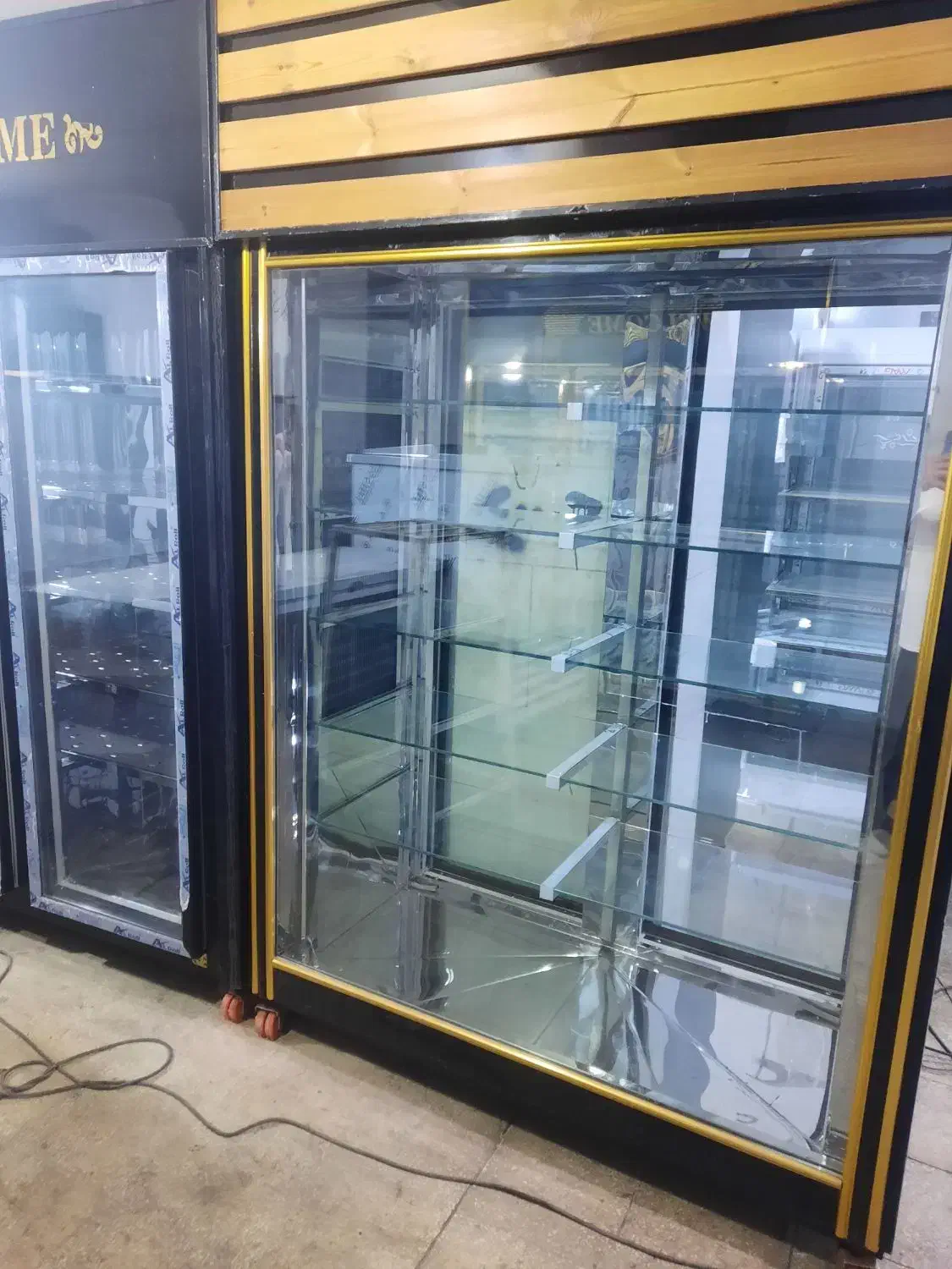 یخچال فریزر شیر سرد کن آب سرد کن|فروشگاه و مغازه|شیراز, کوزه گری|دیوار