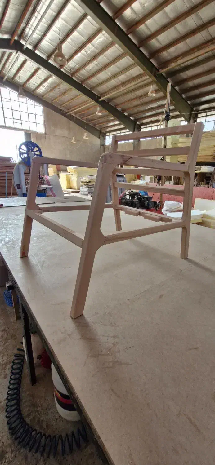 به یکنفر نیمه ماهر.یا ساده جهت کار در نجاری|استخدام صنعتی، فنی، مهندسی|شیراز, شهرک صنعتی شیراز|دیوار