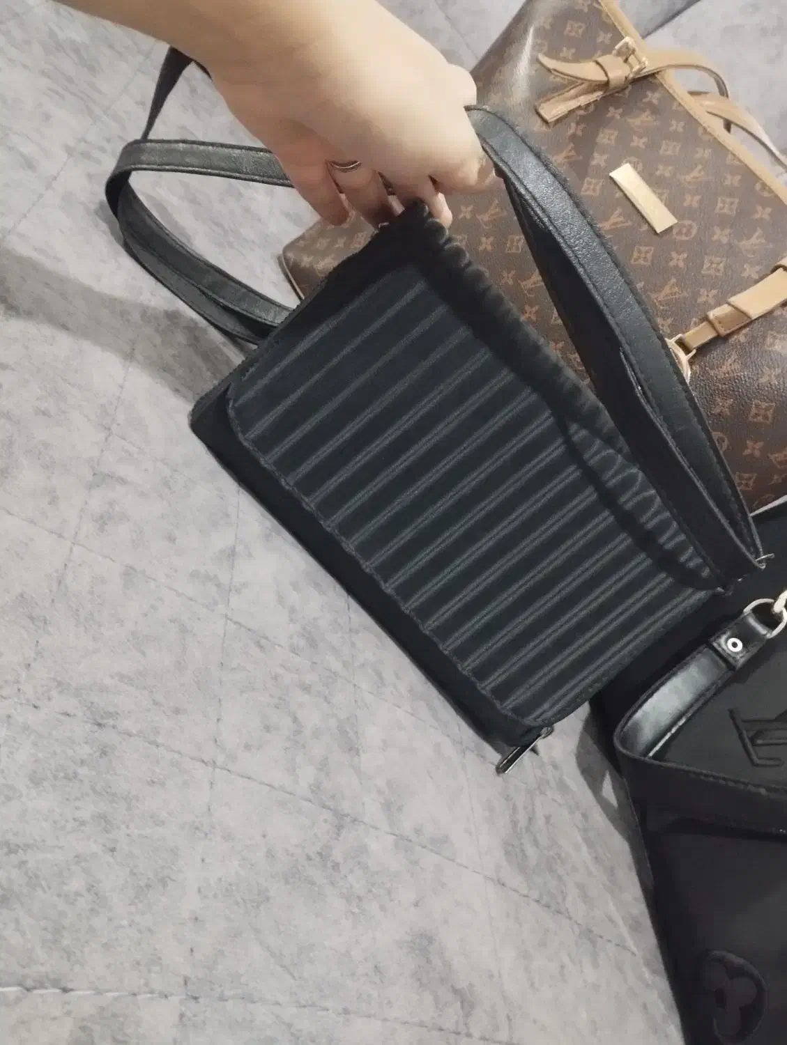 کیف پاسپرتی 160 ت|کیف، کفش، کمربند|قم, بنیاد|دیوار