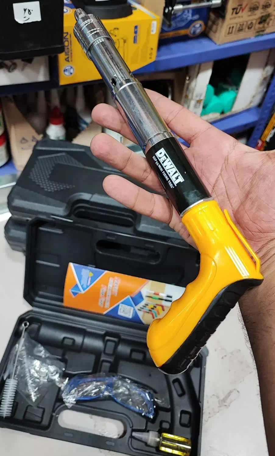 تفنگ میخکوب دیوالت بدنه تمام فلزی DeWalt|ابزارآلات|اصفهان, کشاورزی|دیوار