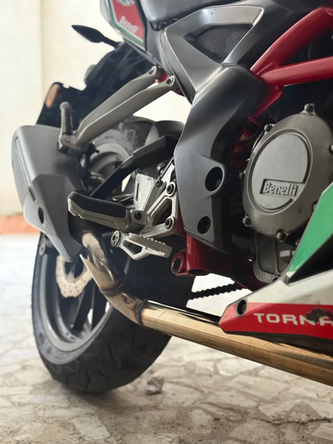 بنلی۲۵۰|موتورسیکلت|رشت, دیلمان|دیوار