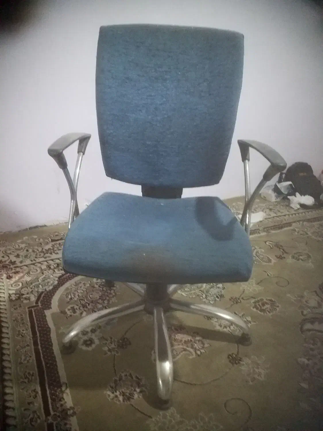 صندلی محکم وسالم|صندلی و نیمکت|مشهد, شهید بهشتی|دیوار