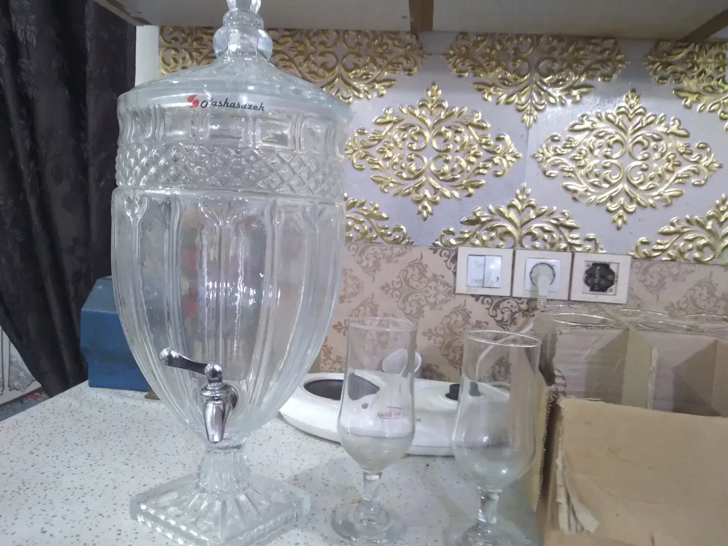 لیوان وکلمن|ظروف سرو و پذیرایی|اهواز, کوی علوی|دیوار