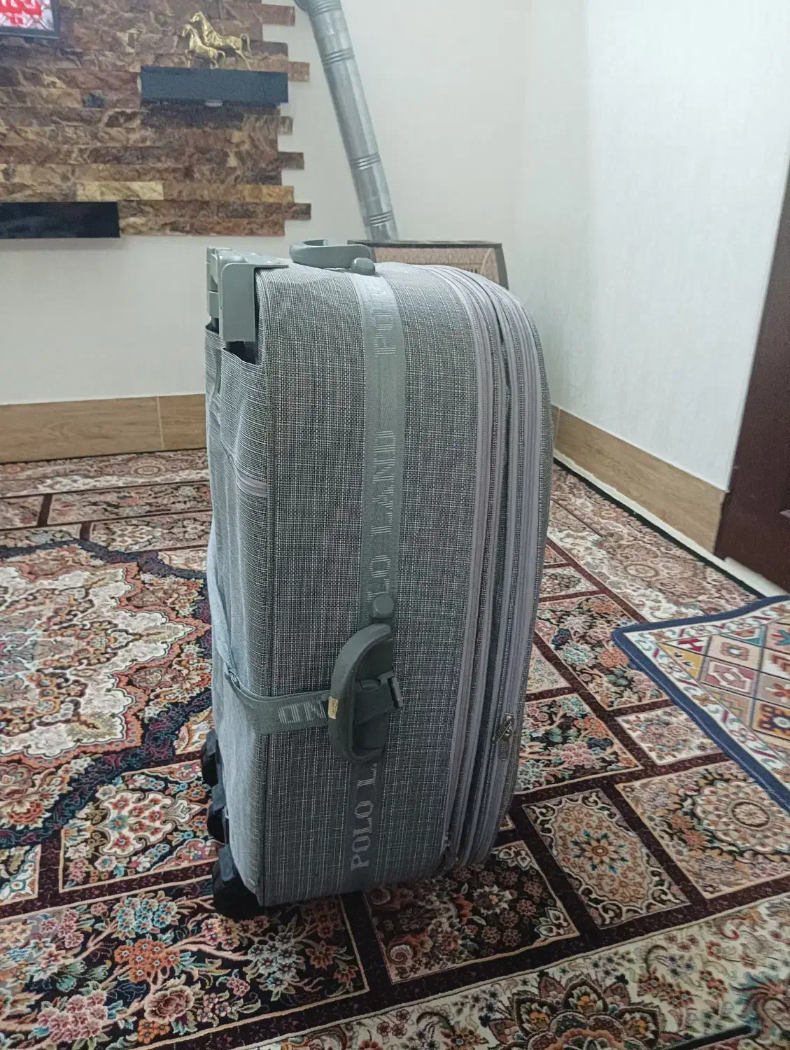 چمدان خانوادگی بزرگ جنس درجه۱|کیف، کفش، کمربند|قم, نوبهار|دیوار