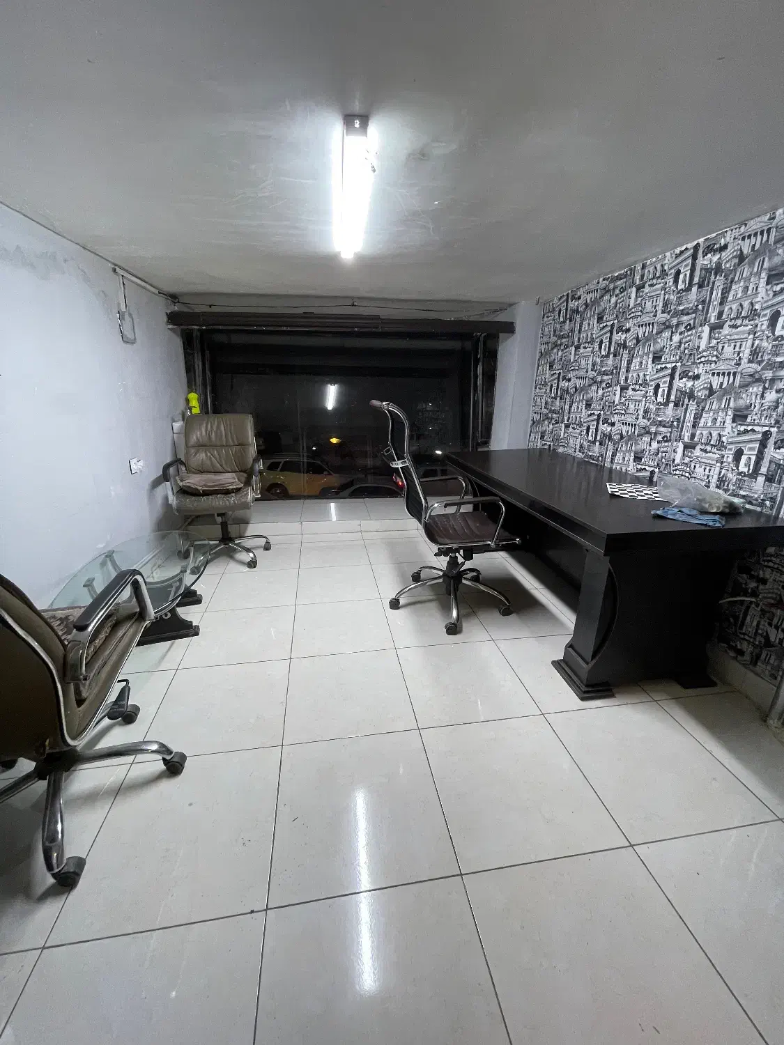 دفتر کوچیک ۱۲متر|اجارهٔ کوتاهمدت دفتر کار و فضای آموزشی|ارومیه, |دیوار