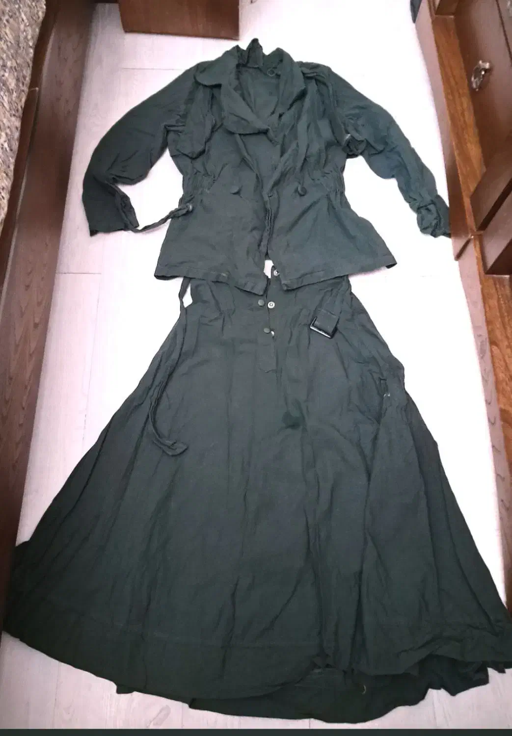 کت و دامن|لباس|شاهرود, |دیوار