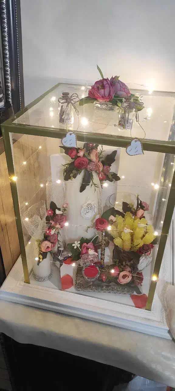 باکس هدیه|گل مصنوعی|زنجان, |دیوار