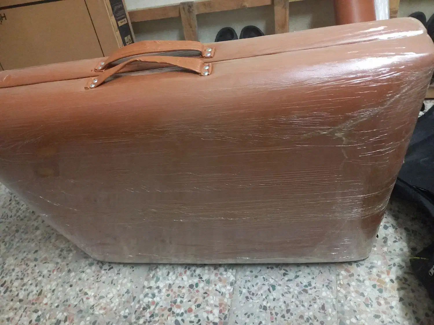 تخت پرتابل تاشو نو قیمت مناسب|آرایشی، بهداشتی، درمانی|رشت, پل تالشان|دیوار