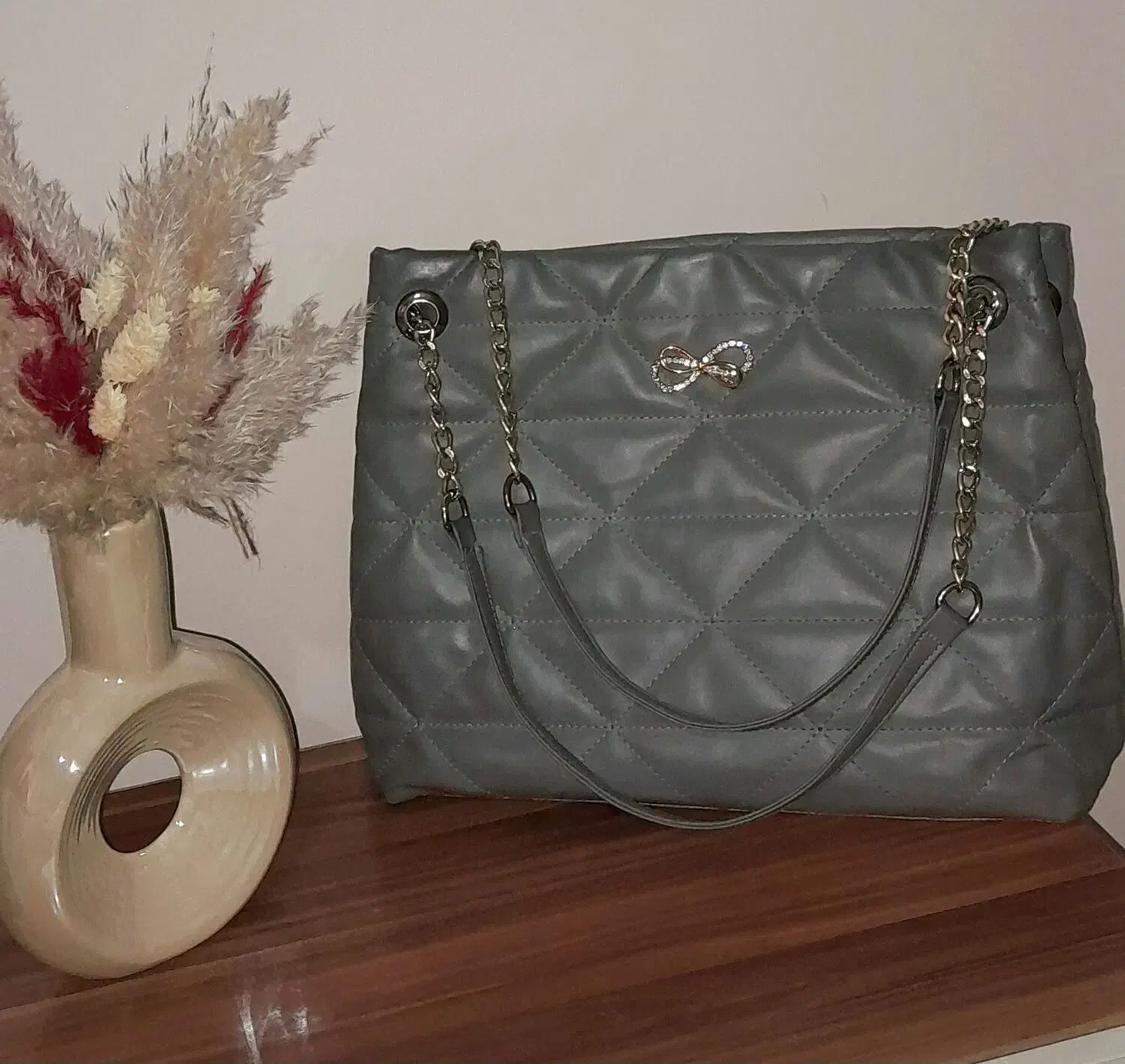 کیف طوسی|کیف، کفش، کمربند|سبزوار, فقیه سبزواری|دیوار