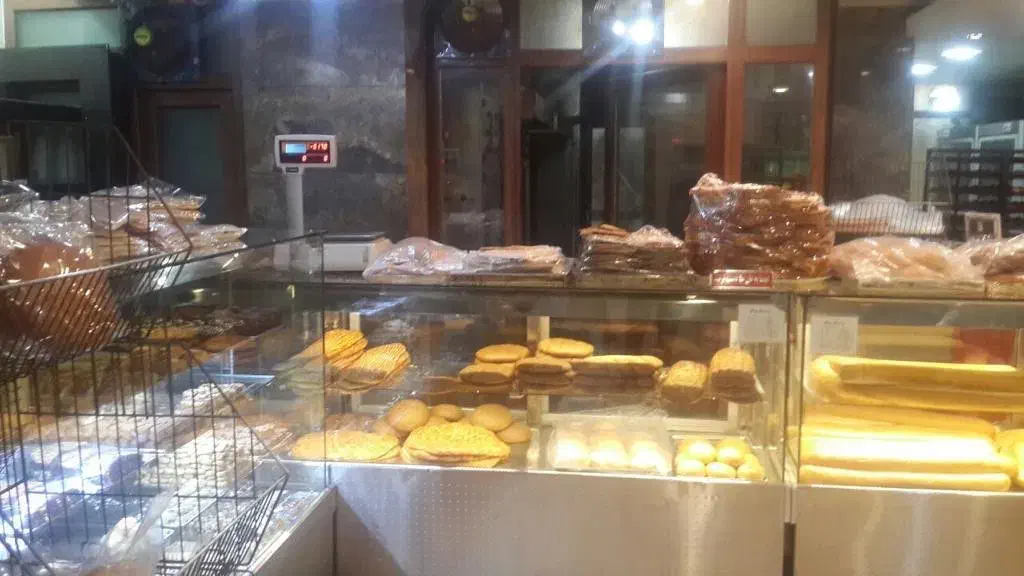 مجموعه کارگاهی و فروشگاهی نان و شیرینی|فروش مغازه و غرفه|کرج, اصفهانی‌ها|دیوار