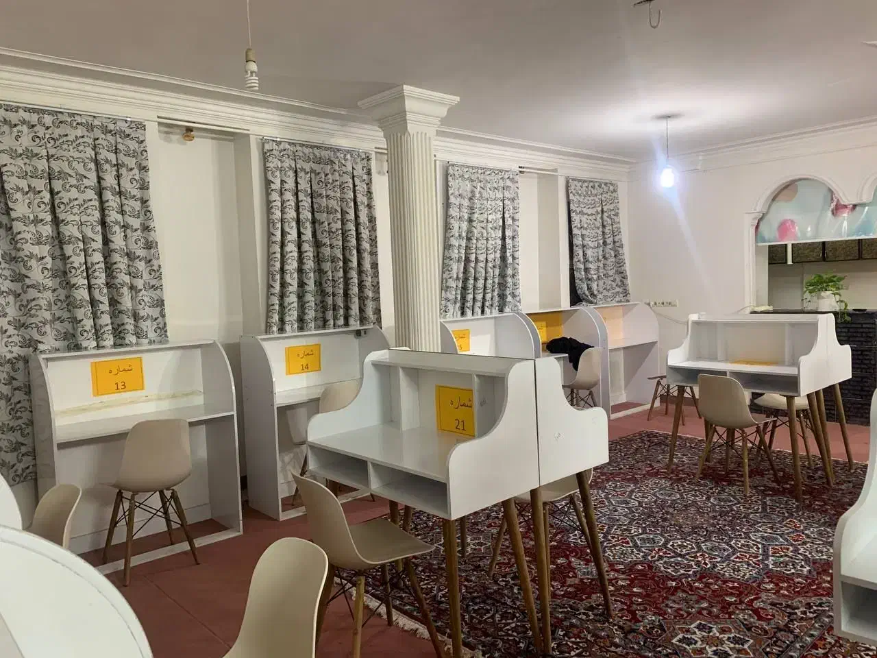 سالن مطالعه دخترانه گل نرگس|خدمات آموزشی|زابل, |دیوار