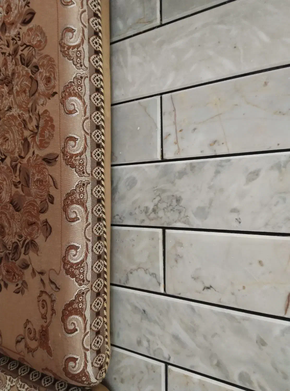 پشتی تمیز سالم|پشتی|خمینیشهر, |دیوار