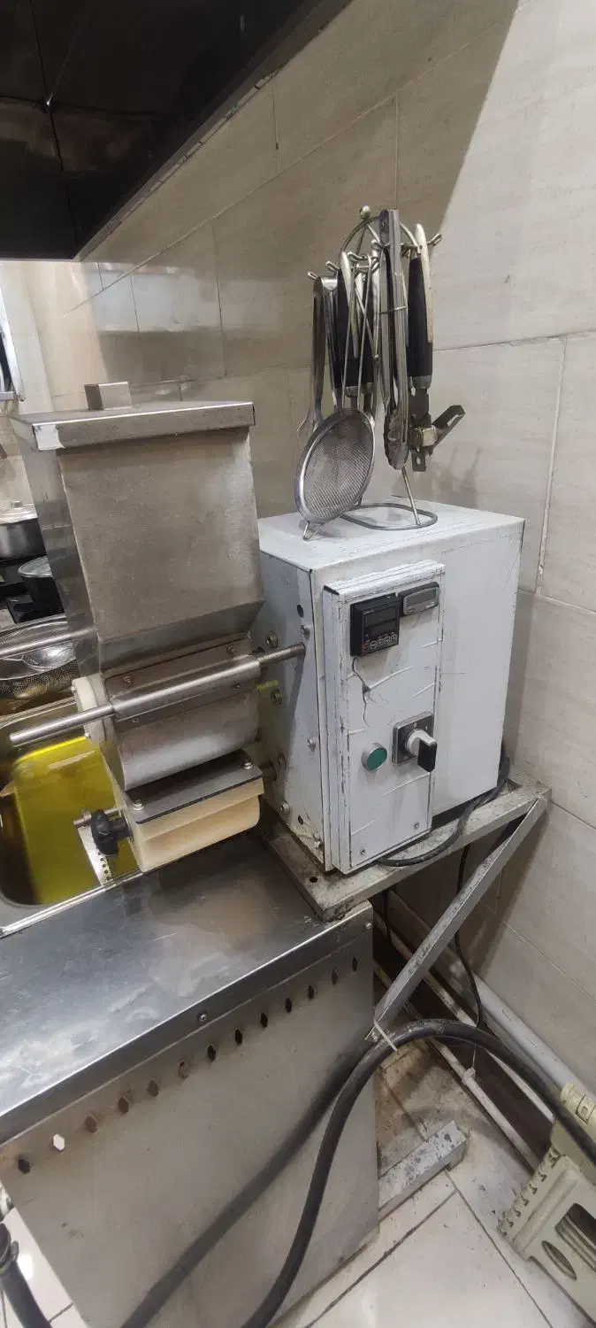 دستگاه فلافل زن دیجیتالی|ماشین‌آلات صنعتی|اندیشه, اندیشه فاز ۱|دیوار