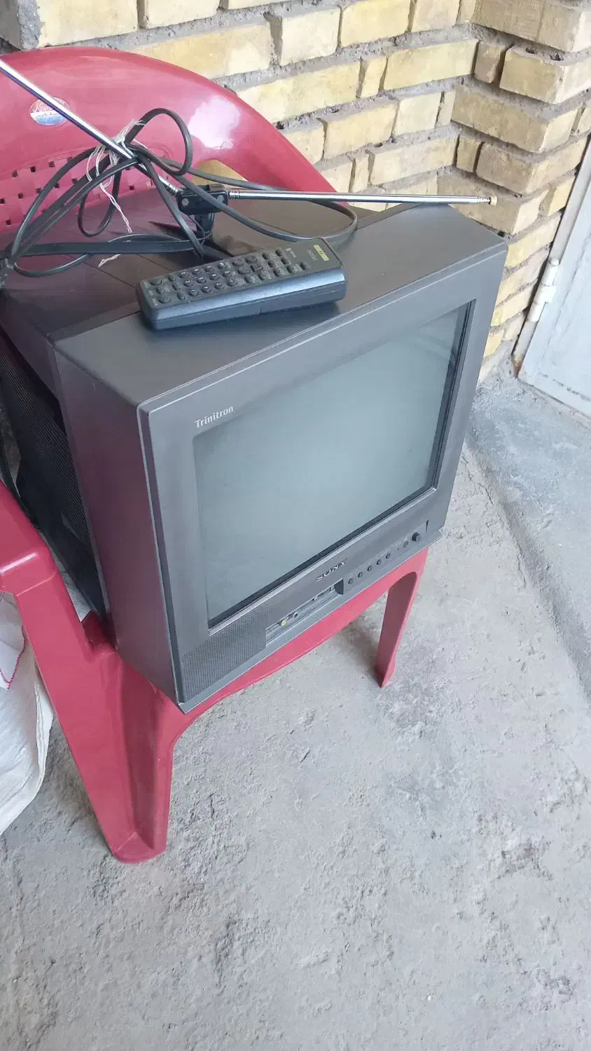 تلوزیونی قدیمی|تلویزیون و پروژکتور|سامان, |دیوار