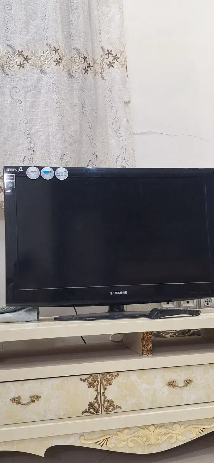 تلوزیون سامسونگ ۳۲ اینچ|تلویزیون و پروژکتور|اصفهان, فجر|دیوار