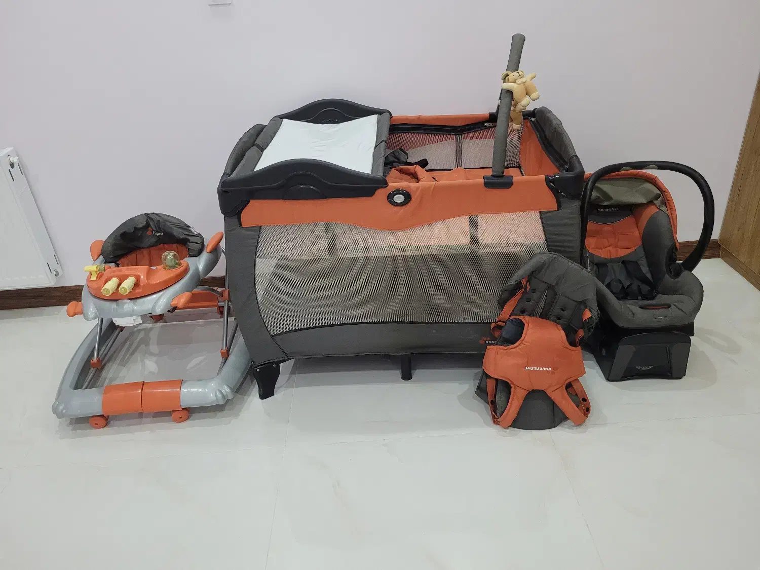 تخت خواب کودک و سایر وسایل|اسباب و اثاث بچه|ساری, |دیوار