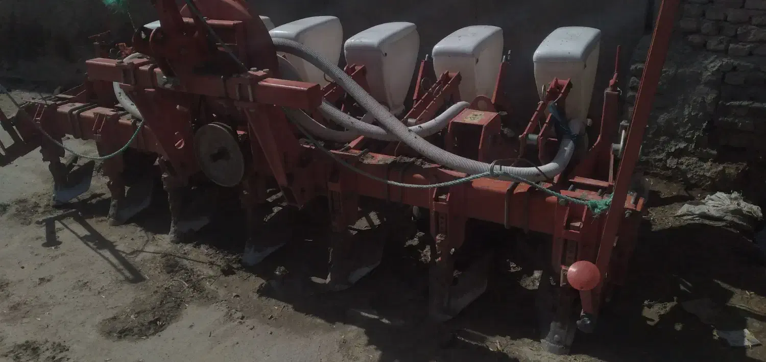 بذرکار چغندر|ماشین‌آلات صنعتی|شیروان (لرستان), |دیوار