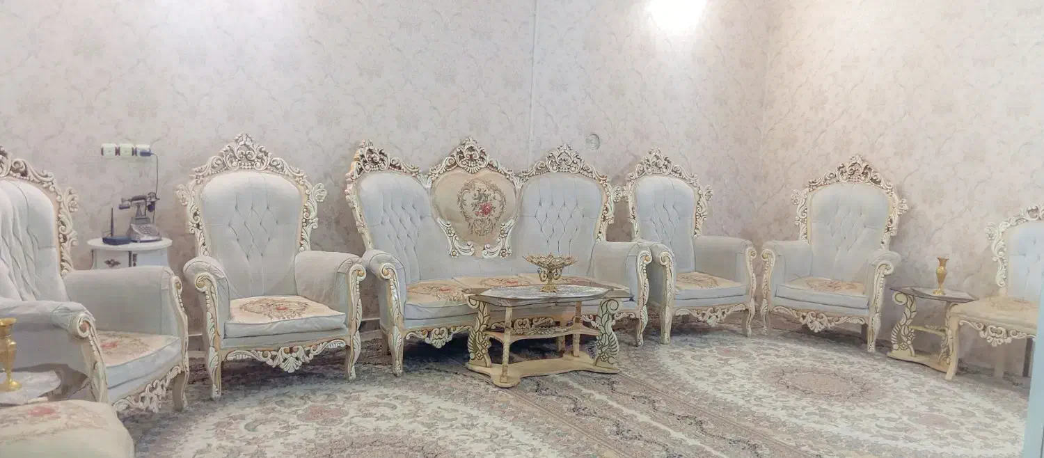 مبل سلطنتی و میز تلویزیون|مبلمان خانگی و میز عسلی|تربتحیدریه, باغ سلطانی|دیوار