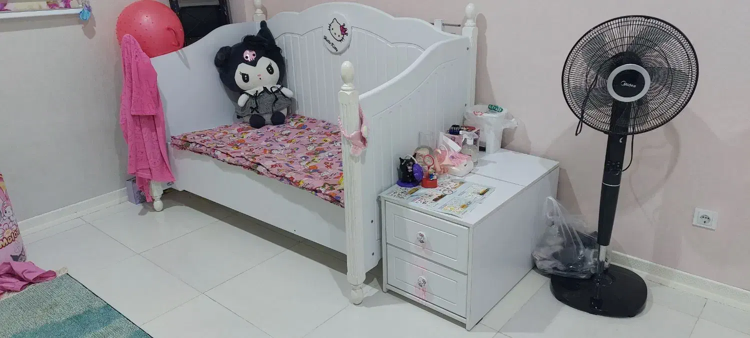 فروش تعدادی از وسایل بچه گانه|اسباب و اثاث بچه|دوگنبدان, |دیوار