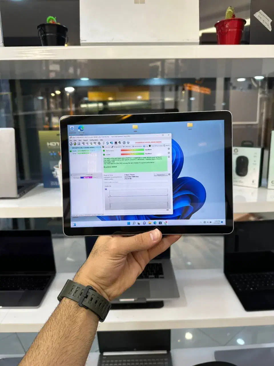 Surface Pro Go در حد نو با باکس|رایانه همراه|شیراز, ملاصدرا|دیوار