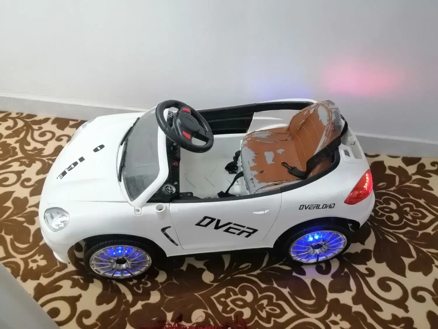 ماشین شارژی|اسباب‌بازی بچه|اهواز, کمپلو شمالی|دیوار