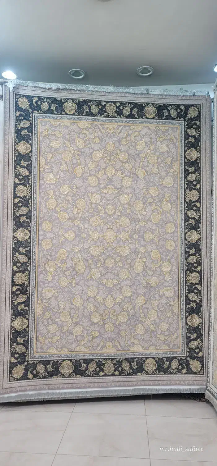 فرش های حراجی به علت تغییر دکور|فرش|مشهد, کوی المهدی|دیوار