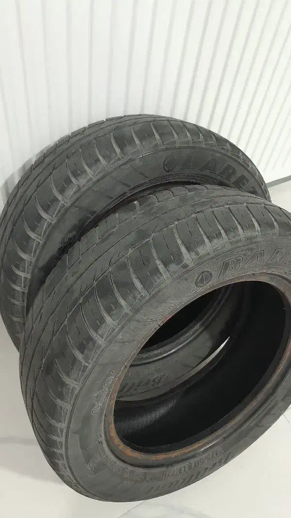 یک جفت لاستیک|قطعات یدکی و لوازم جانبی|مشکیندشت, |دیوار