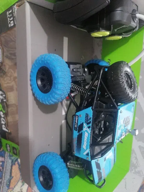 ماشین کنترولی کوهستانی|اسباب‌‌بازی|بندر گناوه, |دیوار