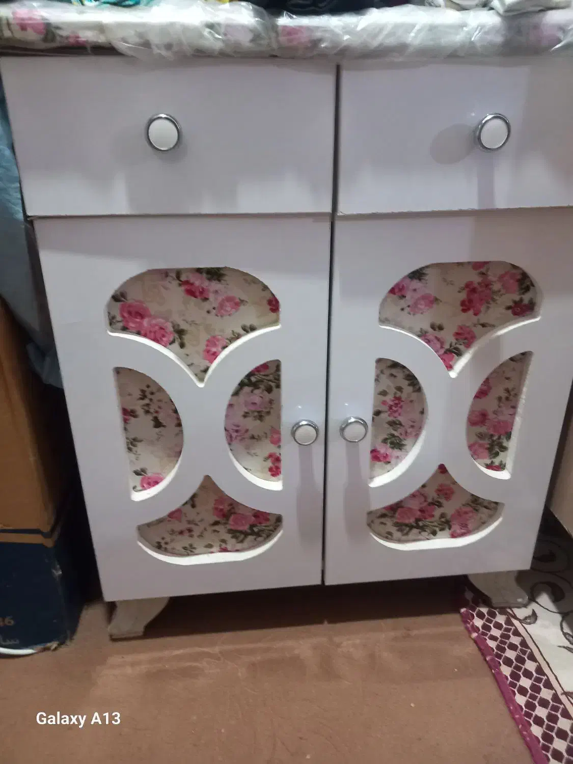 میز اتو کمدی|مبلمان خانگی و میز عسلی|میناب, |دیوار