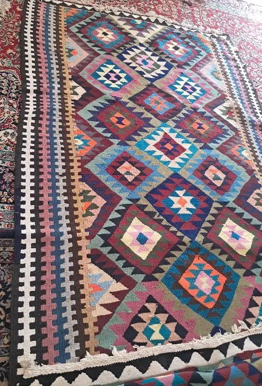 گلیم یا له|گلیم، جاجیم، گبه|کوهدشت, |دیوار