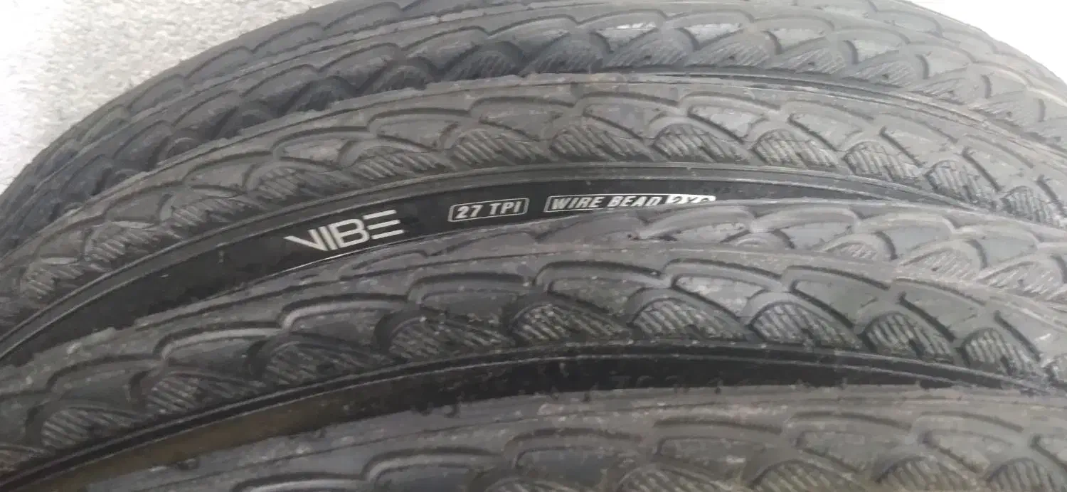 لاستیک و تیوب دوچرخه کورسی سایز ۷۰۰|دوچرخه، اسکیت، اسکوتر|تهران, قلمستان|دیوار