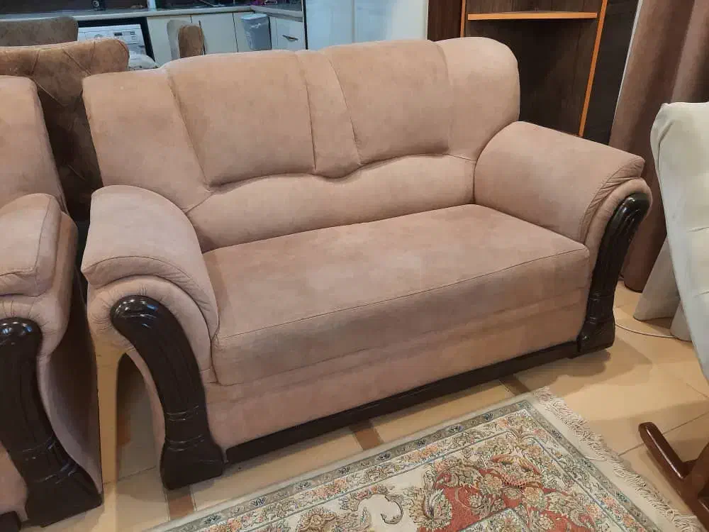 مبل 5 نفره  ومیز ناهار خوری  6 نفره|مبلمان خانگی و میز عسلی|بندر انزلی, شهرک خزر ویلا|دیوار