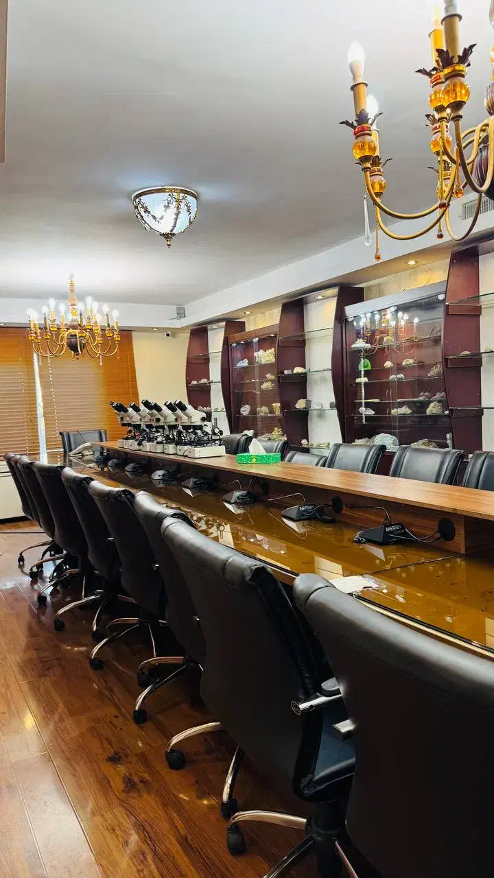 اجاره  اتاق کنفرانس|اجارهٔ کوتاه‌مدت دفتر کار و فضای آموزشی|تهران, میرداماد|دیوار