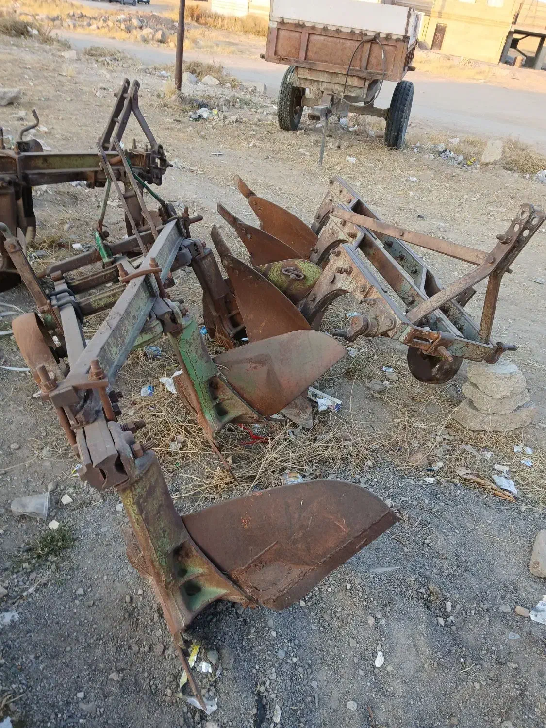 گاواهن رومانی و خراسان|قطعات یدکی و لوازم جانبی|تیکمه داش, |دیوار