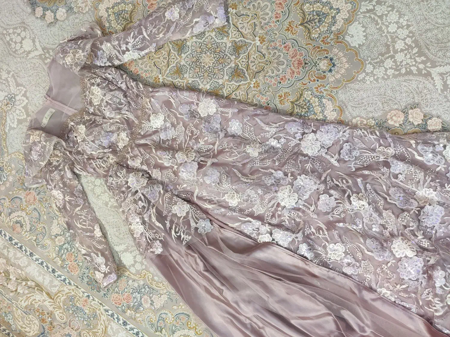 لباس مجلسی|لباس|قرچک, زیبا شهر|دیوار