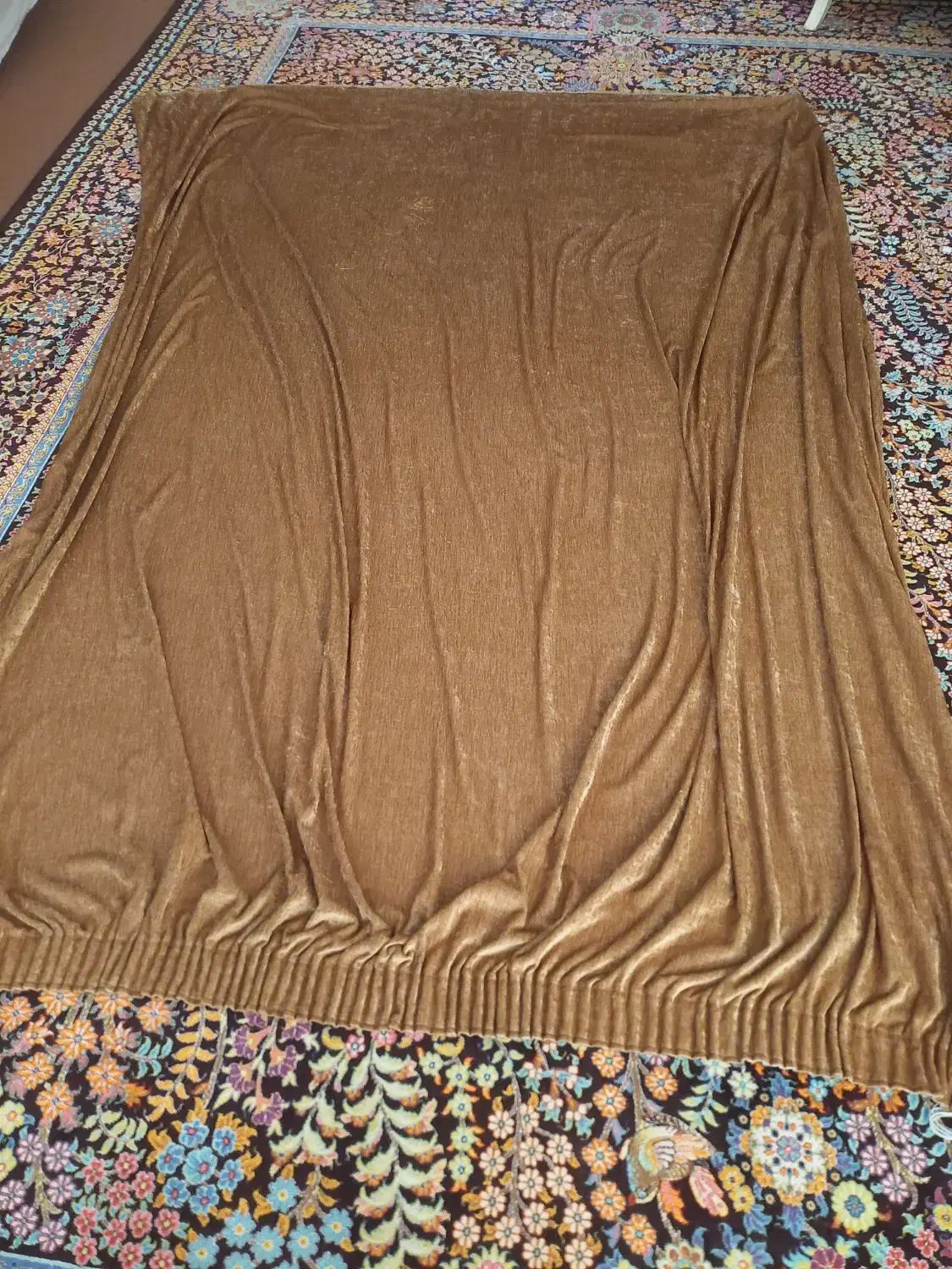 دو عدد پرده مخمل قهوه ای|پرده، رانر، رومیزی|سنندج, |دیوار