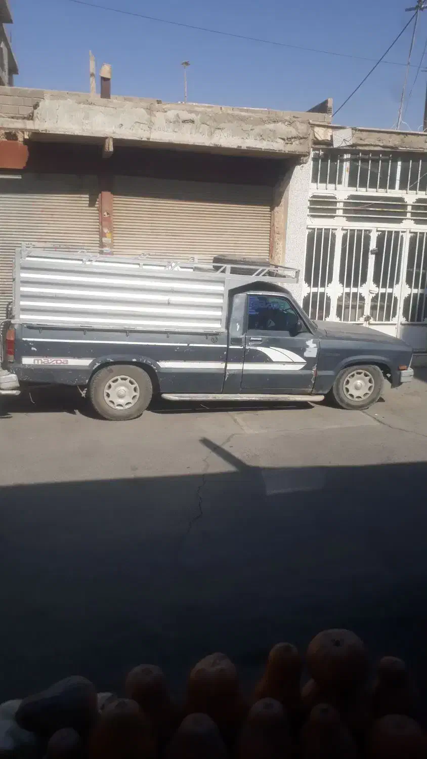 وانت مزدا ۲۰۰۰|خودرو سواری و وانت|خمینیشهر, |دیوار