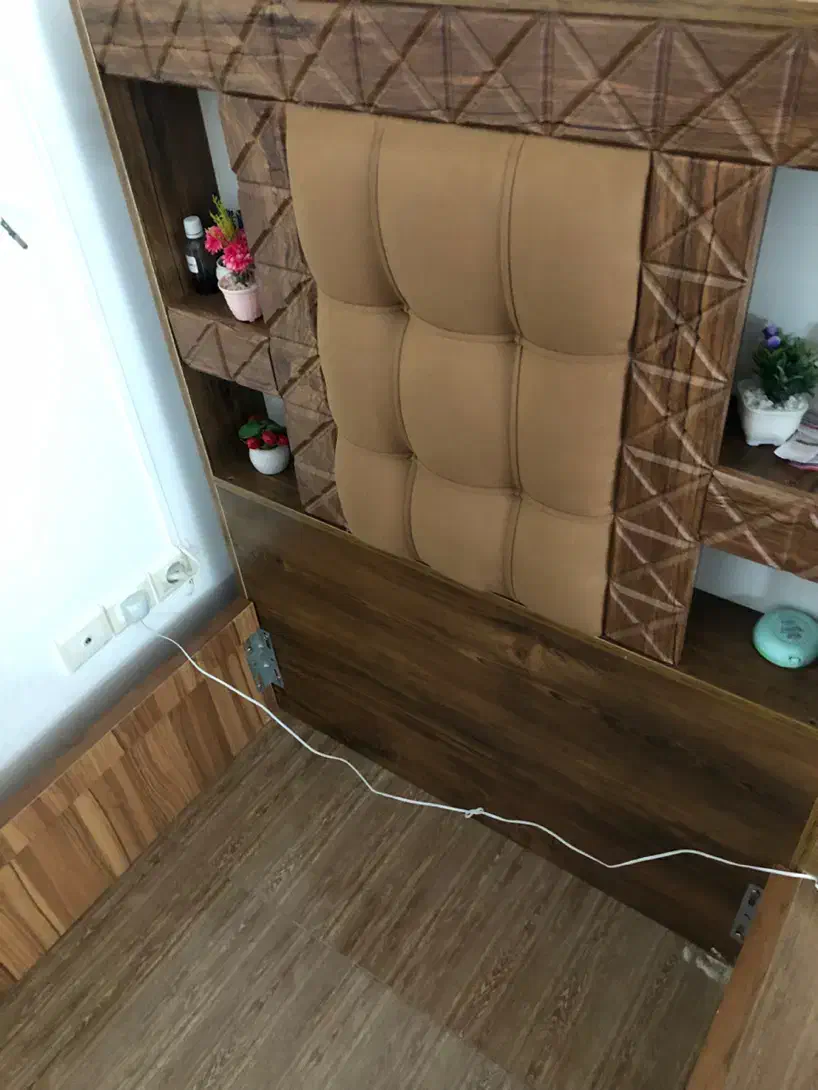 تخت یه نفره ام مقاوم دی اف کاملا نو یا در حد نو|تخت و سرویس خواب|ساری, |دیوار