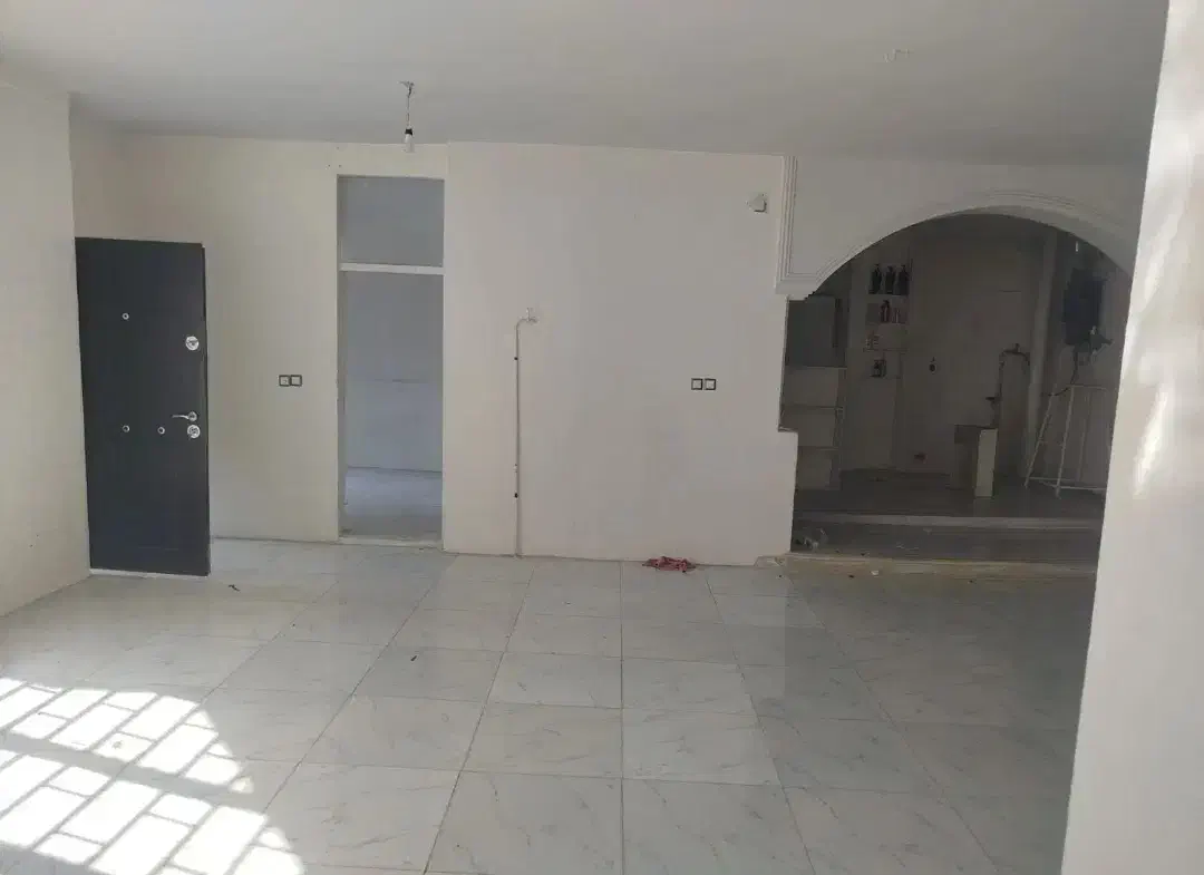 واحد اداری تجاری مطهری/130متر/تخلیه|اجارهٔ دفتر کار، اتاق اداری، مطب|خرم‌آباد, |دیوار