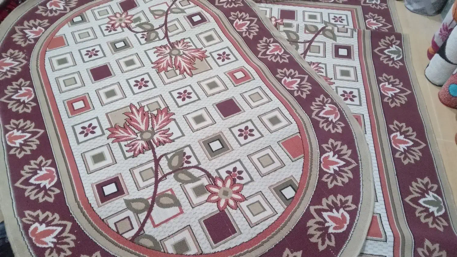 گلیم تازه یک ونیم دوبیست وپنج د انه۱۵۰۰۰۰۰|گلیم، جاجیم، گبه|ارومیه, |دیوار