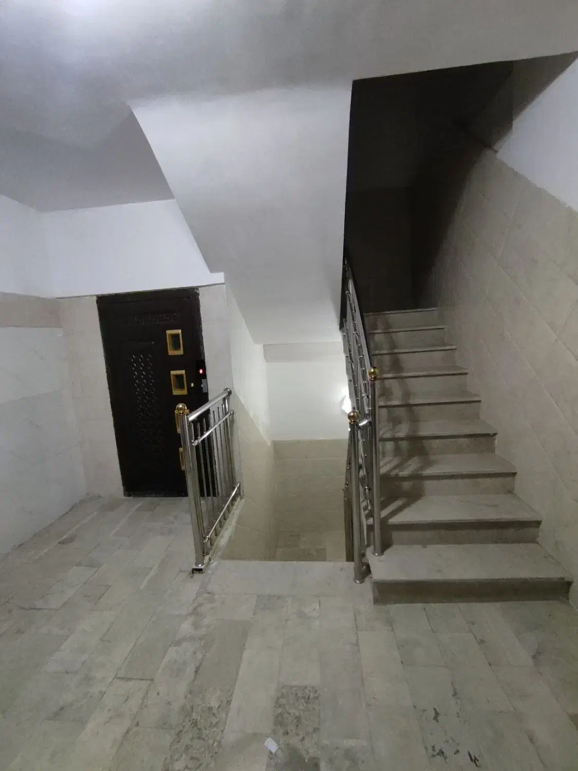 ۱40متر نوساز سندار روبه خ ۲۴متری اندیشه محمدشهر|فروش آپارتمان|محمدشهر, محمدشهر|دیوار