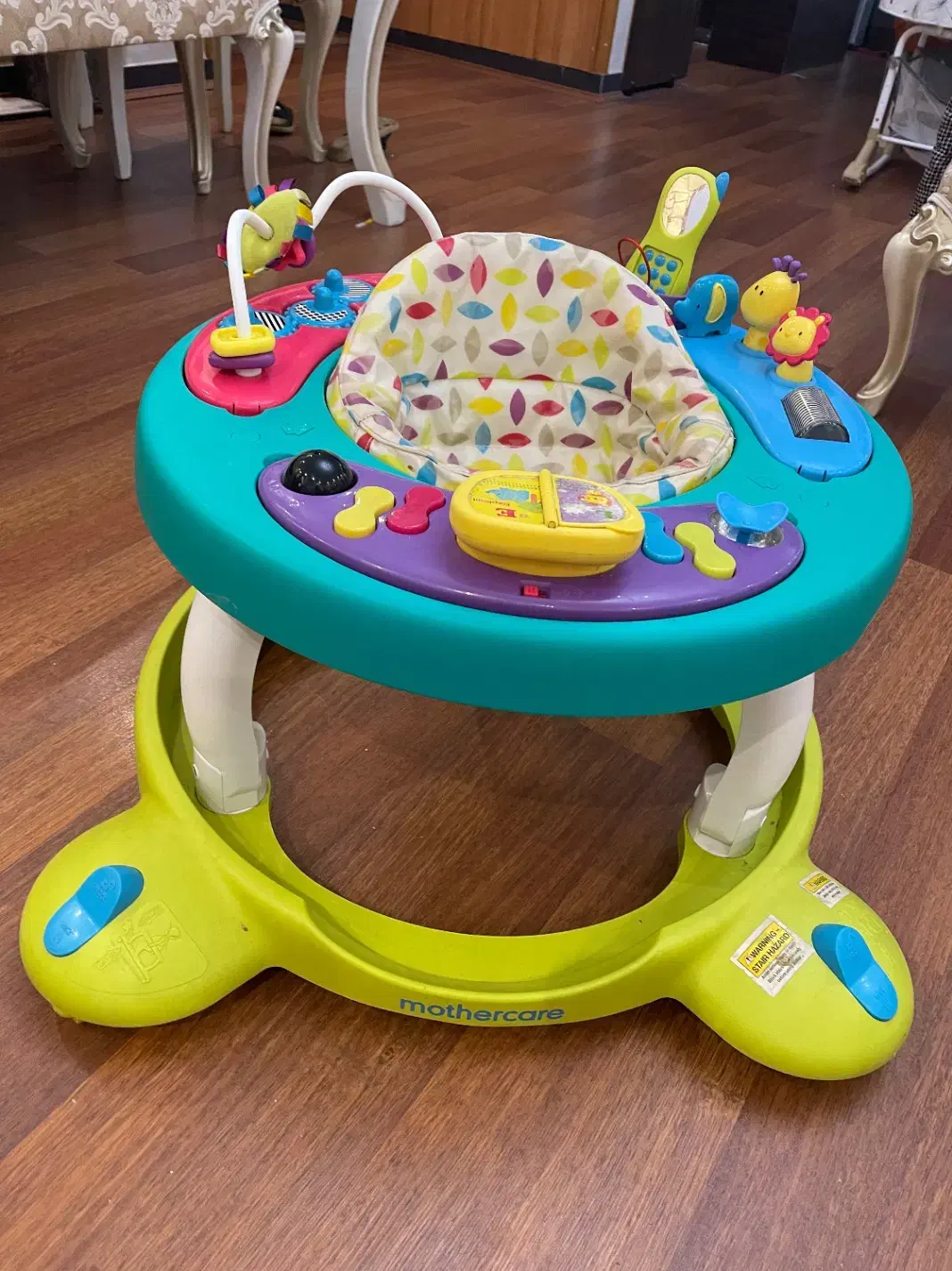 روروئک|اسباب و اثاث بچه|رشت, پیرسرا|دیوار