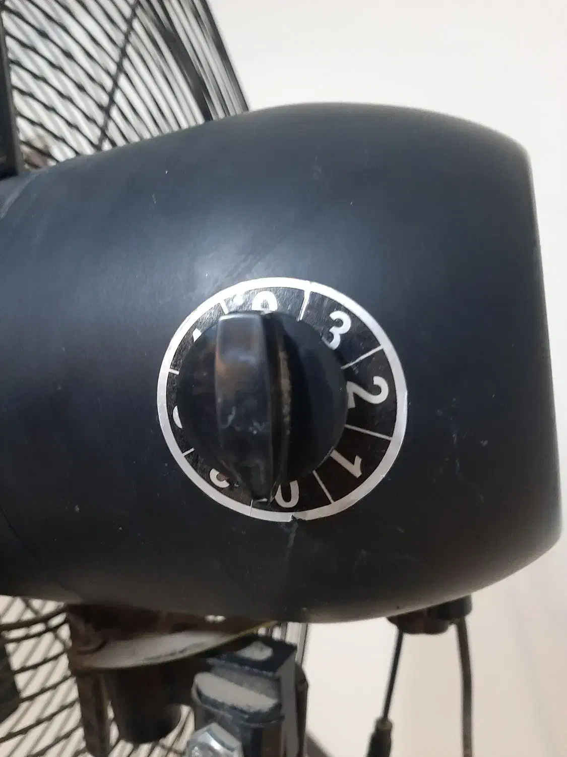 پنکه مه پاش|پنکه و تصفیه‌کنندهٔ هوا|قدس, شهر‌قدس|دیوار