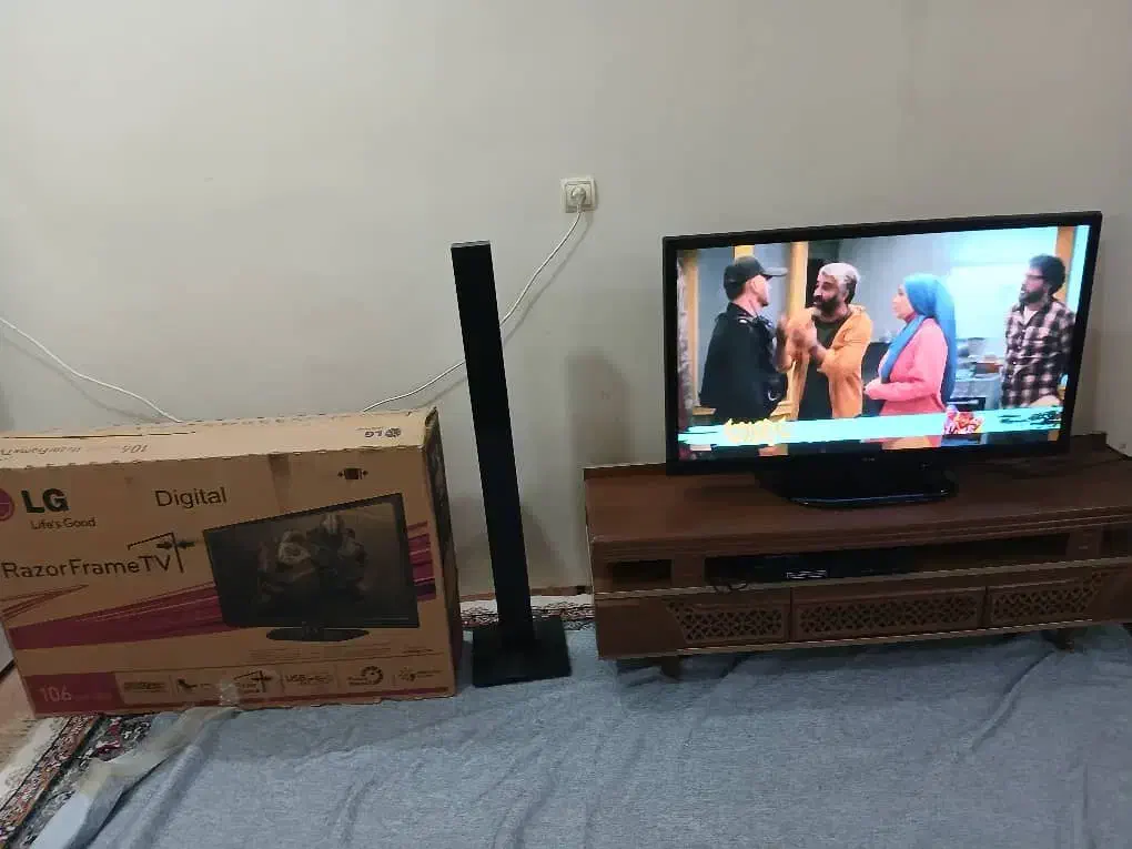 فروش تلویزیون ال دی. ال جی ۴۲|تلویزیون و پروژکتور|شهریار, شهرک امیریه|دیوار