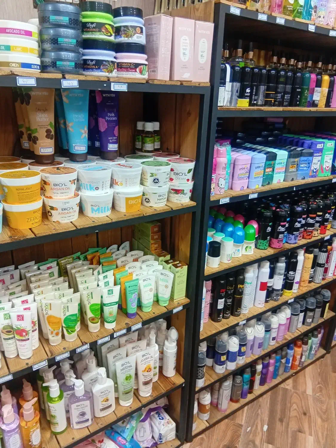 طرح ویژه|مواد شوینده و دستمال کاغذی|گرمسار, |دیوار