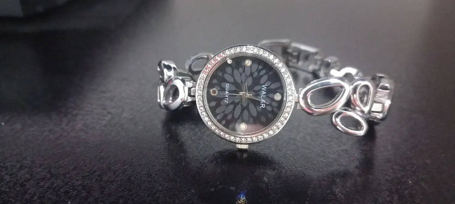 ساعت زنونه زیبا|ساعت|دورود, |دیوار