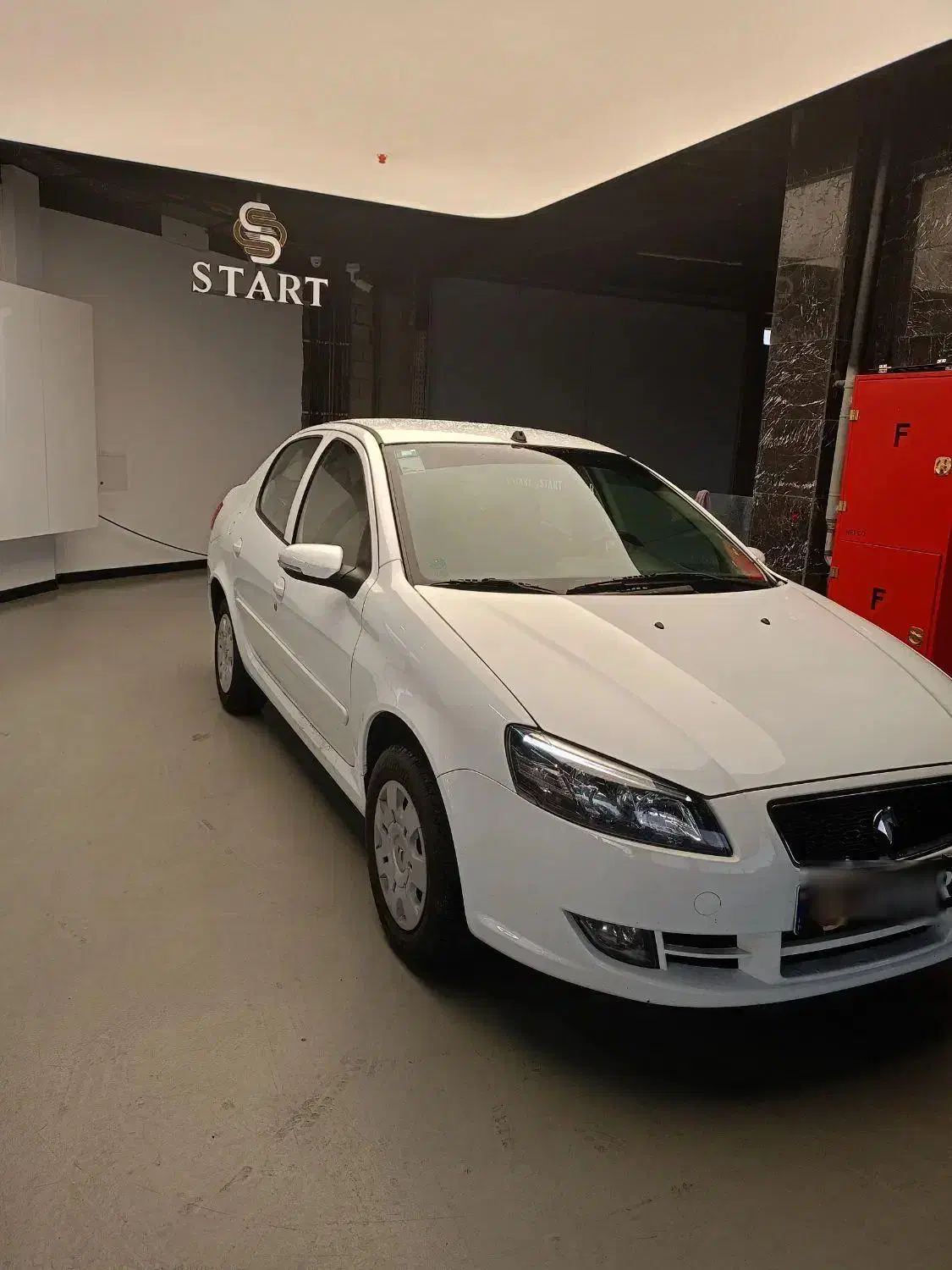 رانا پلاس  دنده *|خودرو سواری و وانت|تهران, حکمت|دیوار