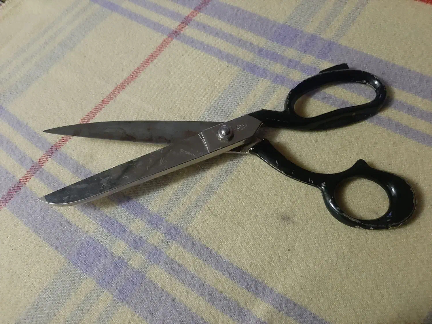 قیچی نو|لوازم خیاطی و بافتنی|قم, شاه ابراهیم|دیوار