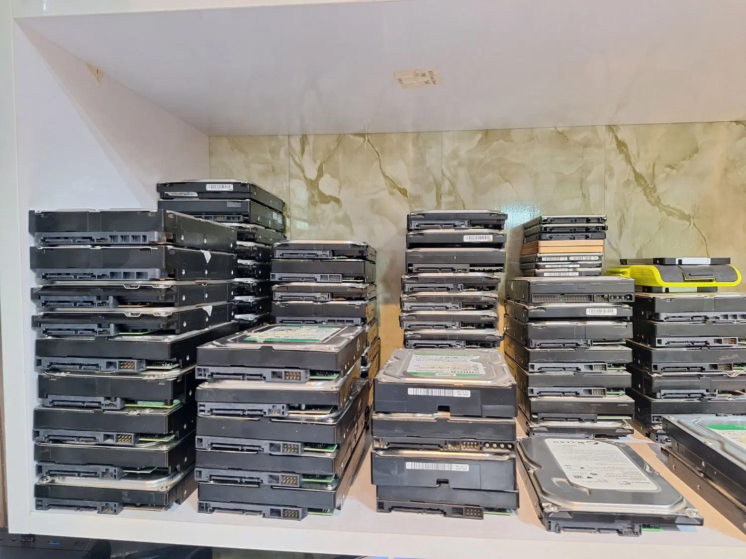 هارد 3TB|قطعات و لوازم جانبی رایانه|خمینی‌شهر, |دیوار